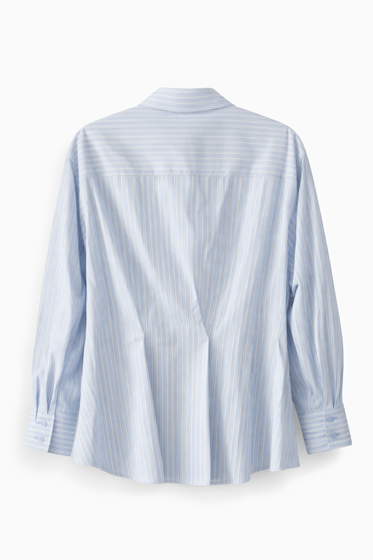 Camisa de rayas con silueta entallada