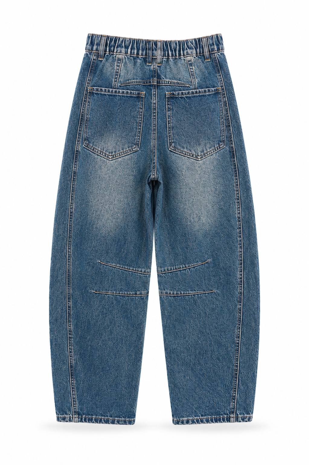 Jeans barrel con bordado floral