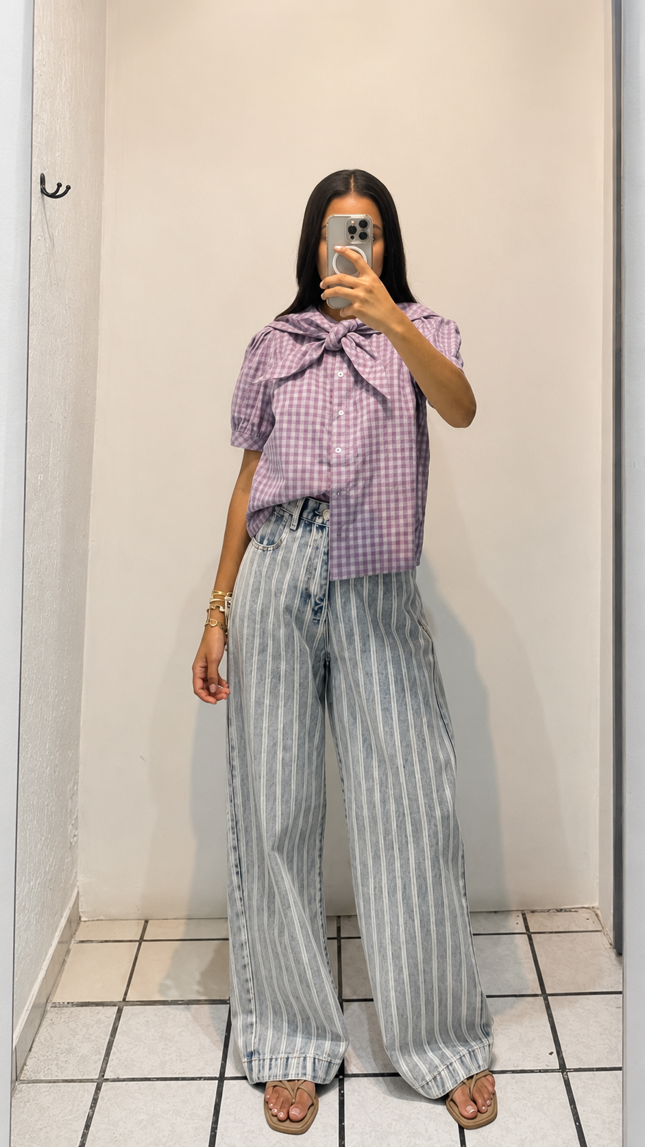 Blusa cuadros lila con moño